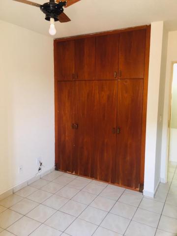 Alugar Apartamento / Padrão em Ribeirão Preto R$ 800,00 - Foto 17