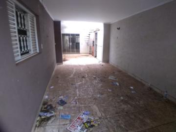 Casa / Padrão em Ribeirão Preto Alugar por R$1.600,00