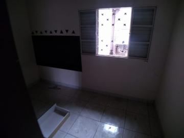 Alugar Casa / Padrão em Ribeirão Preto R$ 1.600,00 - Foto 11