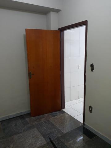 Alugar Casa / Padrão em Ribeirão Preto R$ 1.300,00 - Foto 15