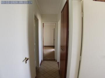 Alugar Apartamento / Padrão em Ribeirão Preto R$ 900,00 - Foto 13