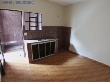 Alugar Casa / Padrão em Ribeirão Preto R$ 650,00 - Foto 24