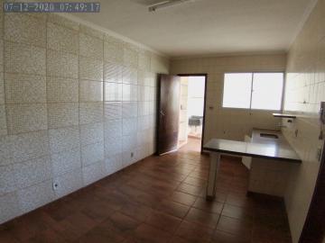 Alugar Apartamento / Padrão em Ribeirão Preto R$ 1.200,00 - Foto 4