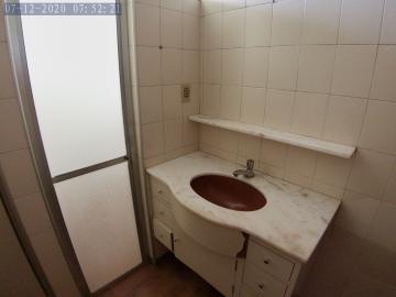 Alugar Apartamentos / Padrão em Ribeirão Preto R$ 1.200,00 - Foto 9