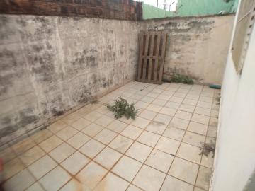 Alugar Casa / Padrão em Ribeirão Preto R$ 900,00 - Foto 12