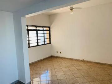 Alugar Casa / Padrão em Ribeirão Preto R$ 2.000,00 - Foto 5