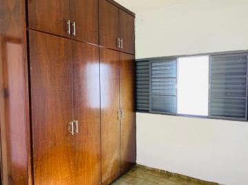 Alugar Casa / Padrão em Ribeirão Preto R$ 2.000,00 - Foto 9