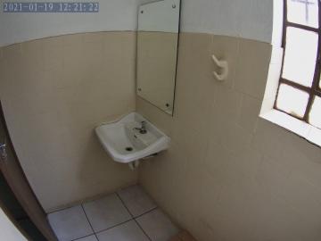 Alugar Casa / Padrão em Ribeirão Preto R$ 1.500,00 - Foto 8