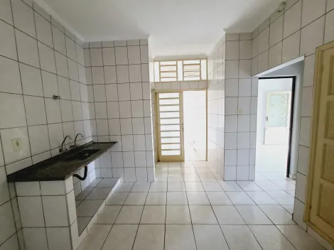 Alugar Casa / Padrão em Ribeirão Preto R$ 900,00 - Foto 11