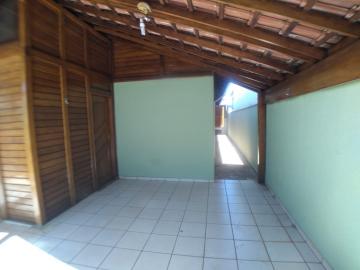 Alugar Casa / Padrão em Ribeirão Preto R$ 2.200,00 - Foto 1