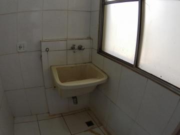 Alugar Apartamento / Padrão em Ribeirão Preto R$ 850,00 - Foto 4