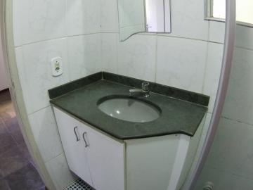 Alugar Apartamento / Padrão em Ribeirão Preto R$ 850,00 - Foto 14