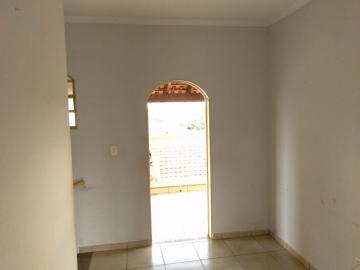 Alugar Casas / Padrão em Jardinopolis R$ 2.000,00 - Foto 10