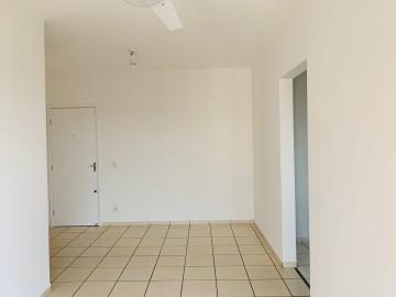 Alugar Apartamento / Padrão em Ribeirão Preto R$ 1.400,00 - Foto 2