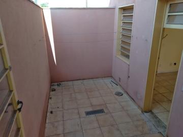 Alugar Casa / Padrão em Ribeirão Preto R$ 1.320,00 - Foto 4