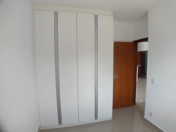 Alugar Apartamento / Padrão em Ribeirão Preto R$ 1.300,00 - Foto 4