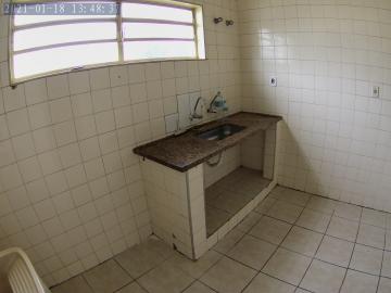 Alugar Casa / Padrão em Ribeirão Preto R$ 512,00 - Foto 5