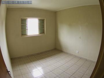 Alugar Casa / Padrão em Ribeirão Preto R$ 512,00 - Foto 13