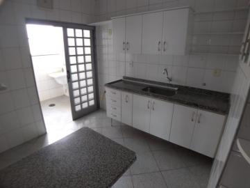 Alugar Apartamento / Padrão em Ribeirão Preto R$ 2.000,00 - Foto 4