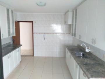 Alugar Apartamento / Padrão em Ribeirão Preto R$ 1.700,00 - Foto 6