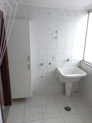 Alugar Apartamento / Padrão em Ribeirão Preto R$ 1.700,00 - Foto 9