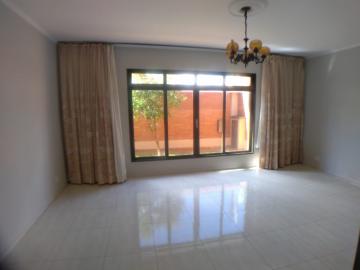 Alugar Casa / Padrão em Ribeirão Preto R$ 2.500,00 - Foto 2