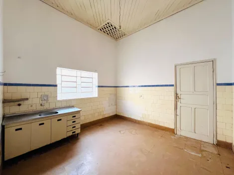 Alugar Casa / Padrão em Ribeirão Preto R$ 850,00 - Foto 6