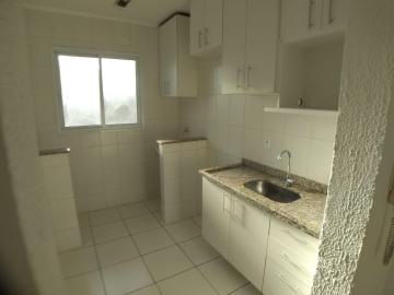 Alugar Apartamento / Padrão em Ribeirão Preto R$ 900,00 - Foto 4