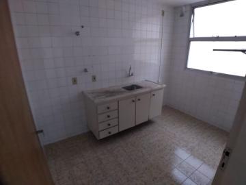 Alugar Apartamento / Padrão em Ribeirão Preto R$ 800,00 - Foto 3