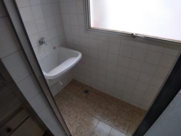 Alugar Apartamento / Padrão em Ribeirão Preto R$ 800,00 - Foto 4