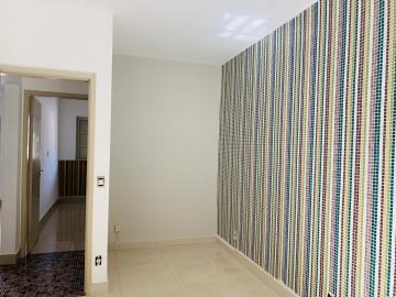 Alugar Casa / Padrão em Ribeirão Preto R$ 1.400,00 - Foto 9