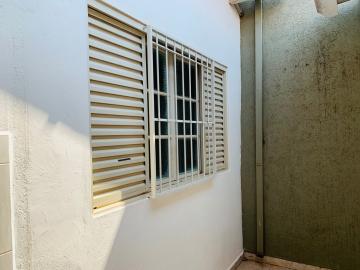 Alugar Casa / Padrão em Ribeirão Preto R$ 1.400,00 - Foto 19