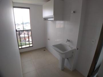 Alugar Apartamento / Padrão em Ribeirão Preto R$ 1.500,00 - Foto 4