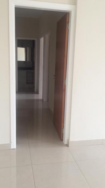 Alugar Apartamentos / Padrão em Ribeirão Preto R$ 900,00 - Foto 5