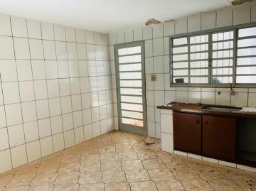 Alugar Casa / Padrão em Ribeirão Preto R$ 950,00 - Foto 10