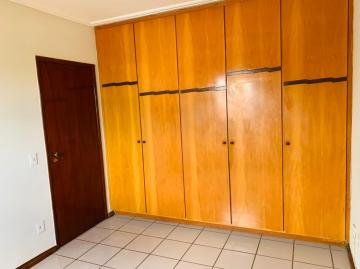 Alugar Apartamento / Padrão em Ribeirão Preto R$ 1.600,00 - Foto 18