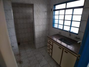 Alugar Apartamentos / Studio/Kitnet em Ribeirão Preto R$ 750,00 - Foto 4