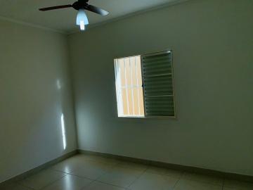 Alugar Casa / Padrão em Ribeirão Preto R$ 1.100,00 - Foto 14