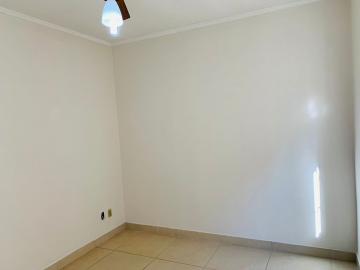 Alugar Casa / Padrão em Ribeirão Preto R$ 1.100,00 - Foto 15