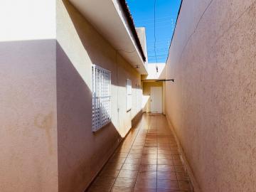 Alugar Casa / Padrão em Ribeirão Preto R$ 1.100,00 - Foto 19