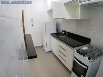 Alugar Apartamento / Padrão em Ribeirão Preto R$ 1.600,00 - Foto 8