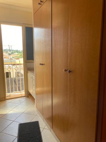 Alugar Apartamento / Padrão em Ribeirão Preto R$ 950,00 - Foto 10