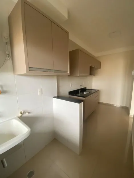 Alugar Apartamento / Padrão em Ribeirão Preto R$ 2.000,00 - Foto 6