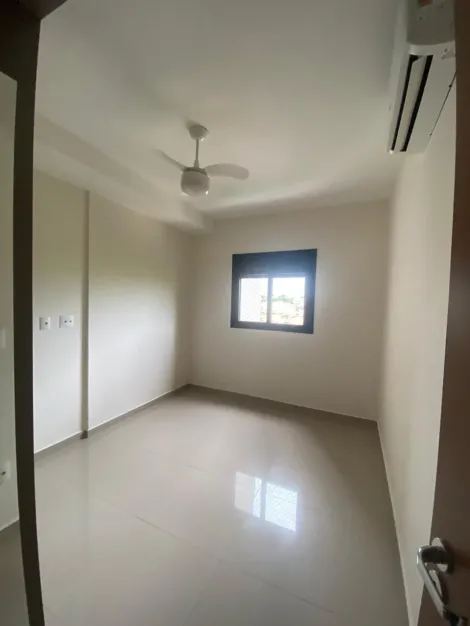 Alugar Apartamento / Padrão em Ribeirão Preto R$ 2.000,00 - Foto 14