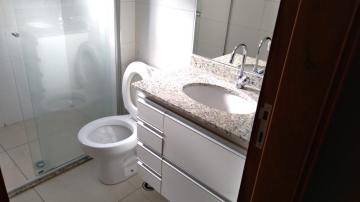 Alugar Apartamento / Padrão em Ribeirão Preto R$ 1.100,00 - Foto 11