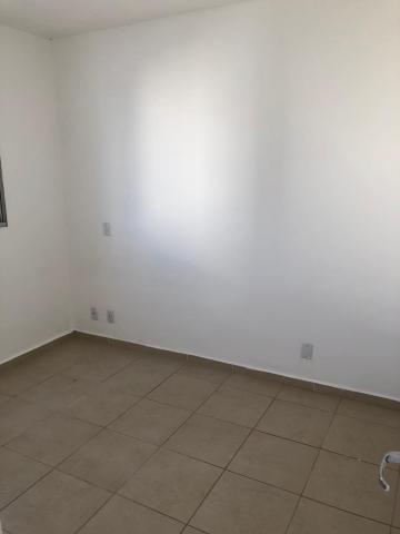 Alugar Apartamento / Padrão em Ribeirão Preto R$ 650,00 - Foto 8