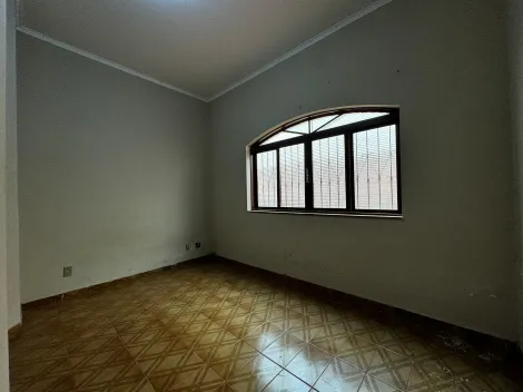 Alugar Casa / Padrão em Ribeirão Preto R$ 2.500,00 - Foto 4