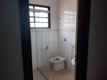 Alugar Casa / Padrão em Ribeirão Preto R$ 1.600,00 - Foto 13