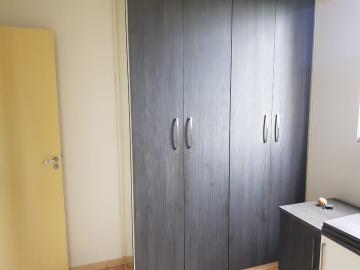 Alugar Apartamento / Padrão em Ribeirão Preto R$ 900,00 - Foto 3