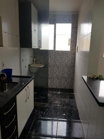 Alugar Apartamento / Padrão em Ribeirão Preto R$ 900,00 - Foto 10